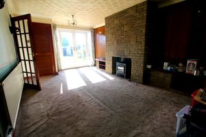 Lounge/Diner- click for photo gallery